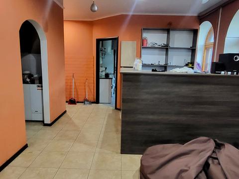 комерційна за адресою Байрона просп., 136