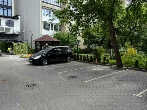 квартира за адресою Пасічна вул., 8