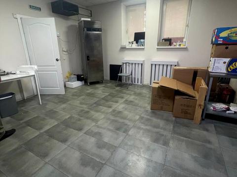 комерційна за адресою Композитора Ніщинського вул., 28