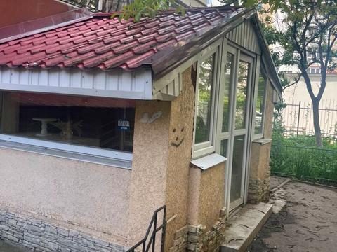 комерційна за адресою Композитора Ніщинського вул., 28