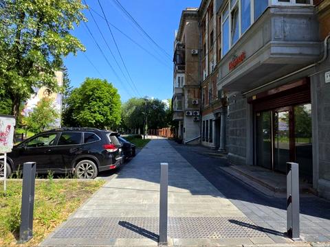комерційна за адресою Мусліма Магомаєва вул., 1-А