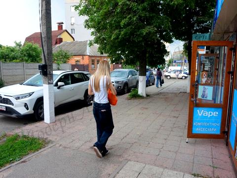 комерційна за адресою Олега Адамовського вул. (Камська), 2