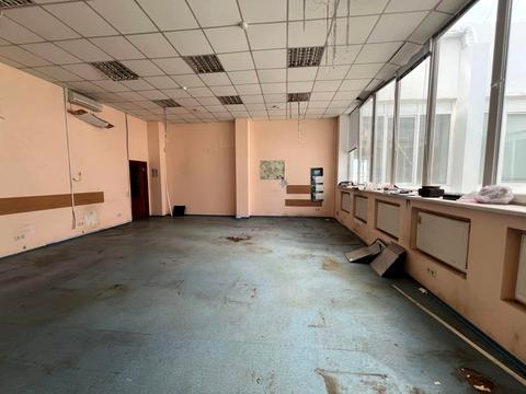 комерційна за адресою Лариси Руденко вул., 6