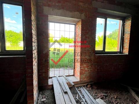 будинок за адресою Сухомлинського