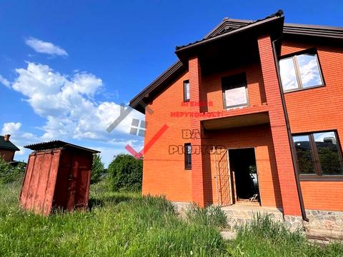 будинок за адресою Сухомлинського