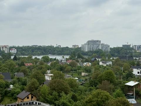 квартира за адресою Романа Левицького вул., 4