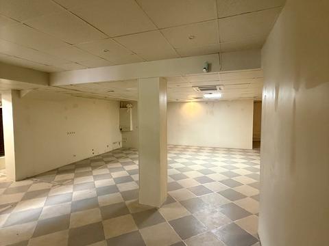 комерційна за адресою Шота Руставелі вул., 15-Б