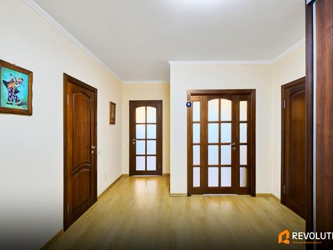 квартира за адресою Панаса Мирного вул., 28-А