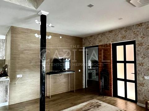 дом по адресу Достоинства ул. (Жертв Революції), 76А