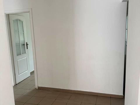 комерційна за адресою Гетьмана Мазепи вул., 89