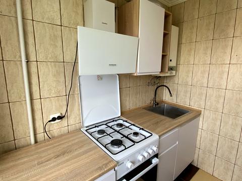 квартира за адресою Братів Дужих вул. (Володимира Комарова), 2