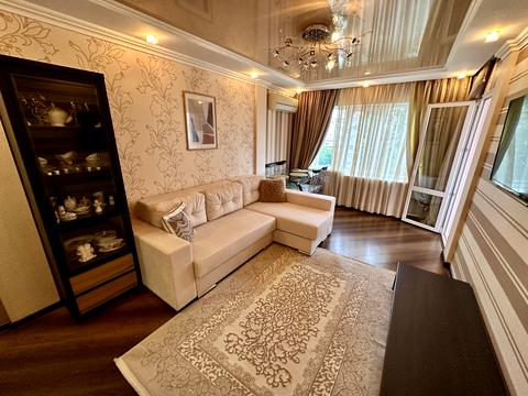 квартира за адресою Лазурна вул., 50-Б