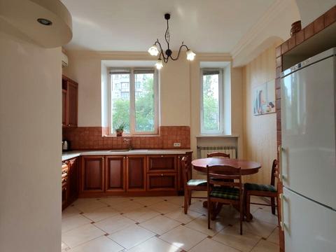 квартира за адресою Івана Мазепи вул. (Січневого Повстання), 3-Б