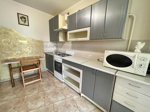 квартира за адресою Коновальця вул., 19