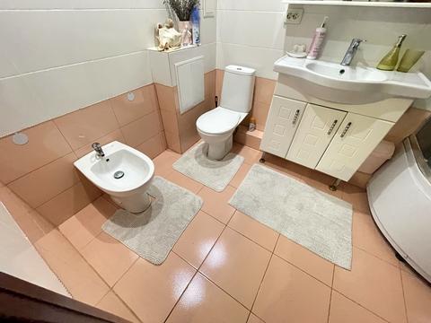 квартира за адресою Коновальця вул., 19