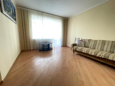 квартира за адресою Коновальця вул., 19