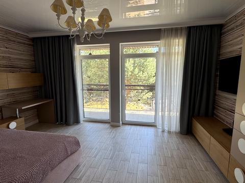 дом по адресу Центральна