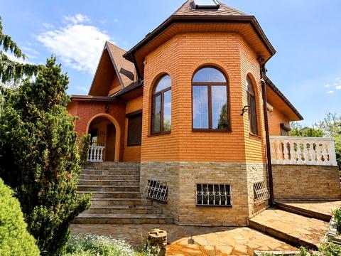 будинок за адресою Дніпровська