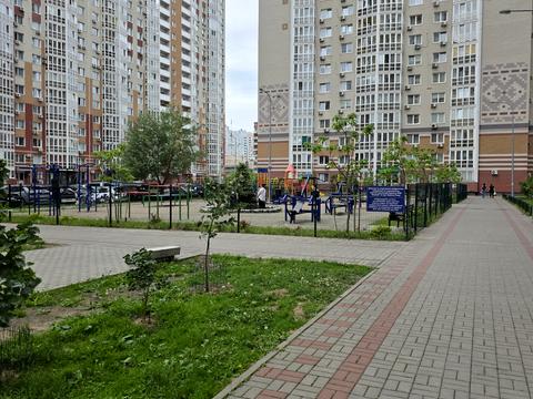 квартира за адресою Бориса Гмирі вул., 22-Б