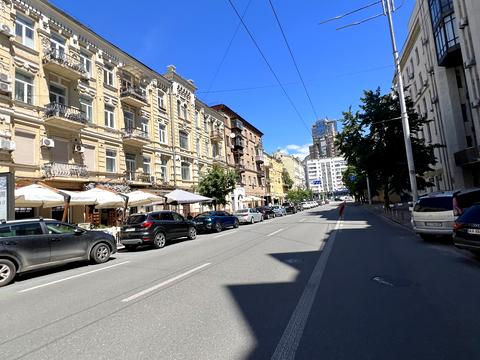 квартира за адресою Шота Руставелі вул., 10
