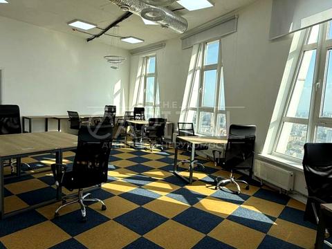 комерційна за адресою Кловський узвіз, 7a