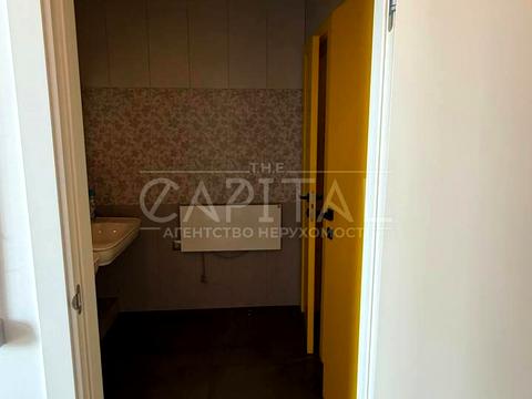 комерційна за адресою Кловський узвіз, 7a