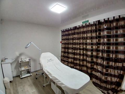 комерційна за адресою Оболонська набережна вул., 11