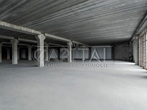 комерційна за адресою Миколи Бажана просп., 1-Ц