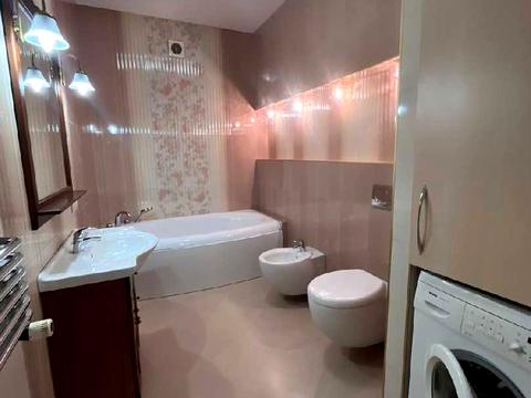 квартира по адресу Академика Сахарова ул., 7а