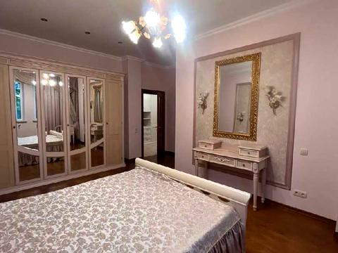 квартира по адресу Академика Сахарова ул., 7а