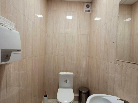 комерційна за адресою Спаська вул., 5