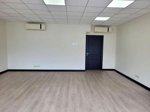 комерційна за адресою Спаська вул., 5