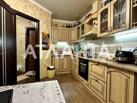 квартира за адресою Середньофонтанська вул., 30/1