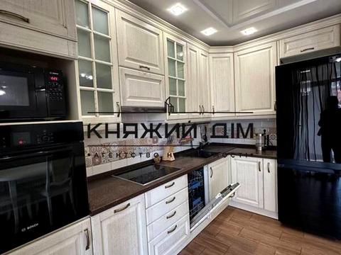 квартира за адресою Регенераторна вул., 4 к5