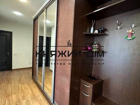 квартира за адресою Регенераторна вул., 4 к5