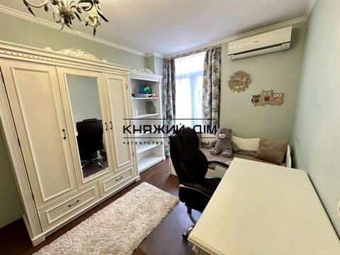 квартира за адресою Регенераторна вул., 4 к5