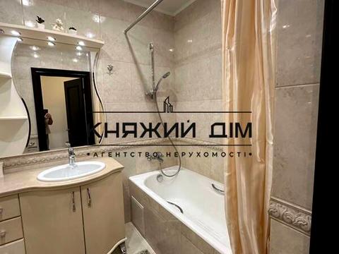 квартира за адресою Регенераторна вул., 4 к5