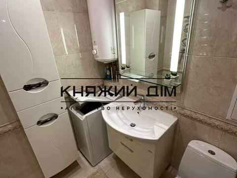 квартира за адресою Регенераторна вул., 4 к5