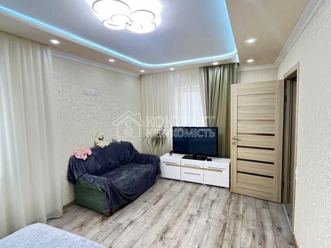 будинок за адресою с-ще. Травневе, фабрична