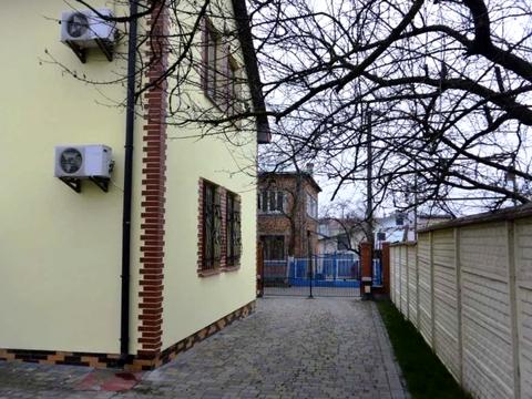 дом по адресу Степана Бандеры ул., 15