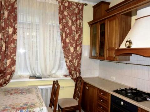 дом по адресу Степана Бандеры ул., 15