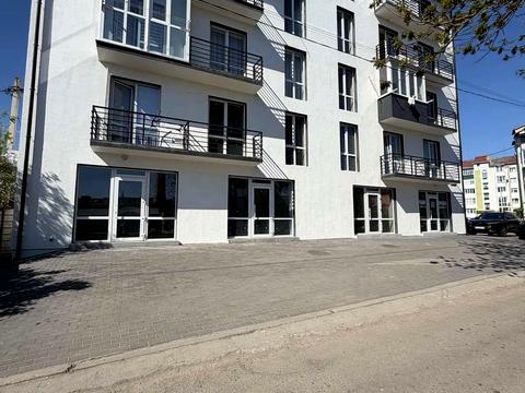 комерційна за адресою Грушевського, 1