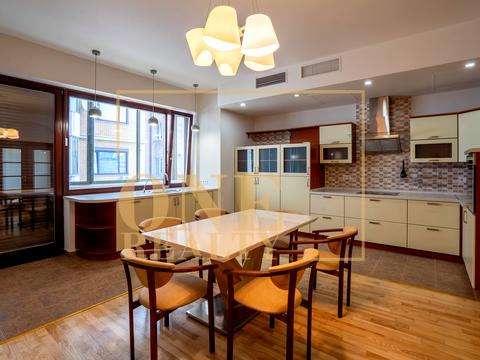 квартира за адресою Кропивницького вул., 10