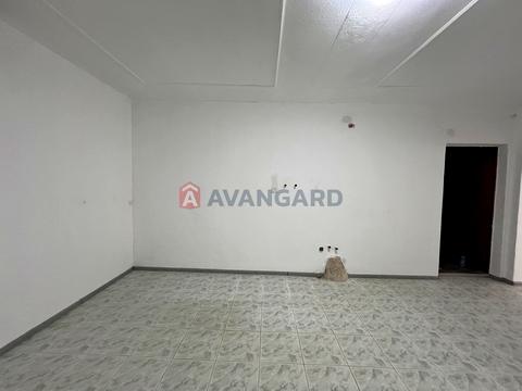 комерційна за адресою Миколи Леонтовича вул., 1