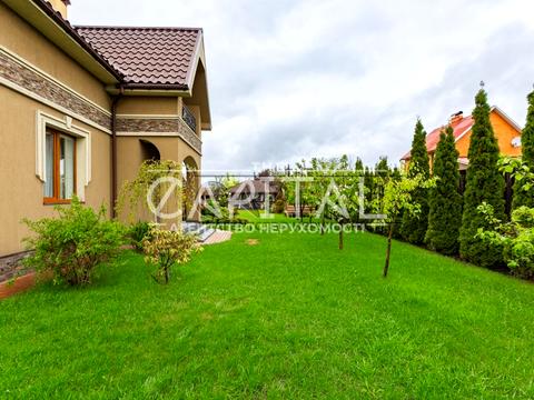 будинок за адресою Космонавтів, 25