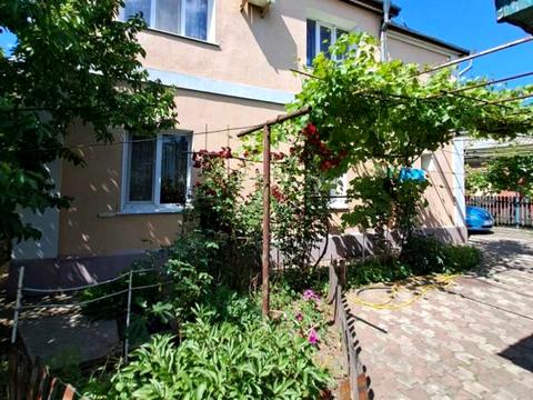 будинок за адресою Сосюри вул.