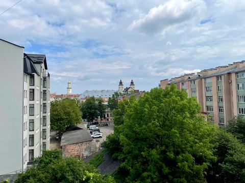 квартира за адресою Кардинала Любомира Гузара вул., 9-а