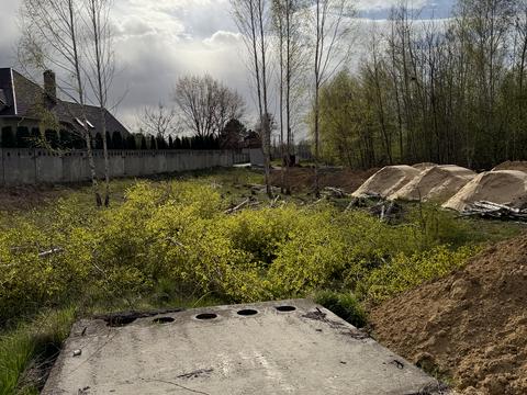 участок по адресу пгт. Козин, 