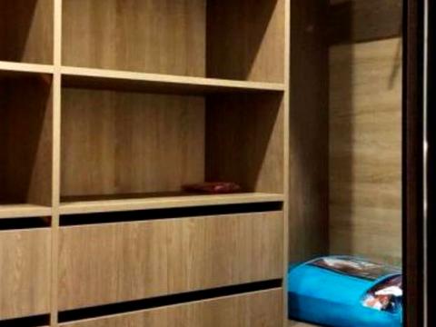 квартира по адресу Кловский спуск, 7a