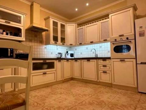 квартира по адресу Кловский спуск, 7a